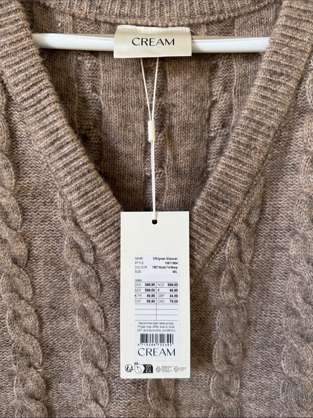 Cabled Slipover - Picture 2 of 4
